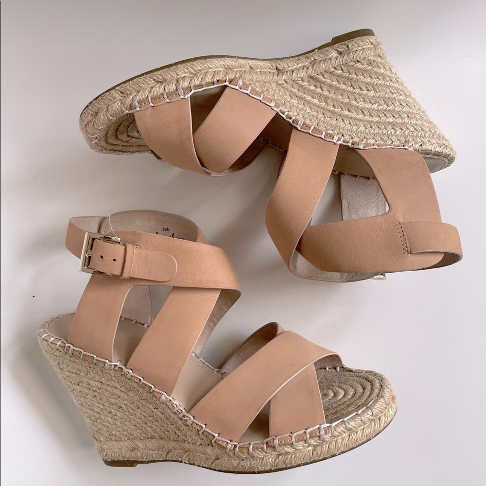EUC Joie Wedge Sandal